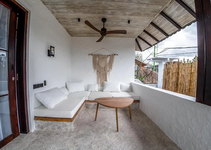 Putri Salju By Evdekimi - Scenic Terrace In The Artistic Heart Of * Ubud