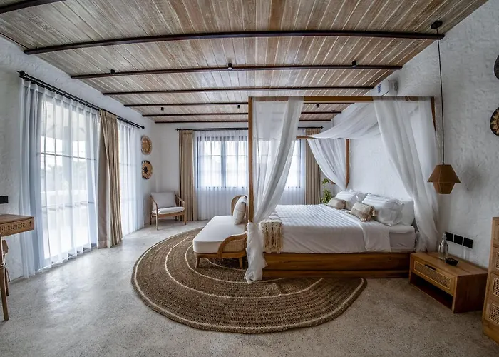 Villa Putri Salju By Evdekimi - Scenic Terrace In The Artistic Heart Of *