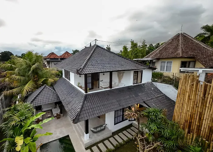 Putri Salju By Evdekimi - Scenic Terrace In The Artistic Heart Of * Ubud